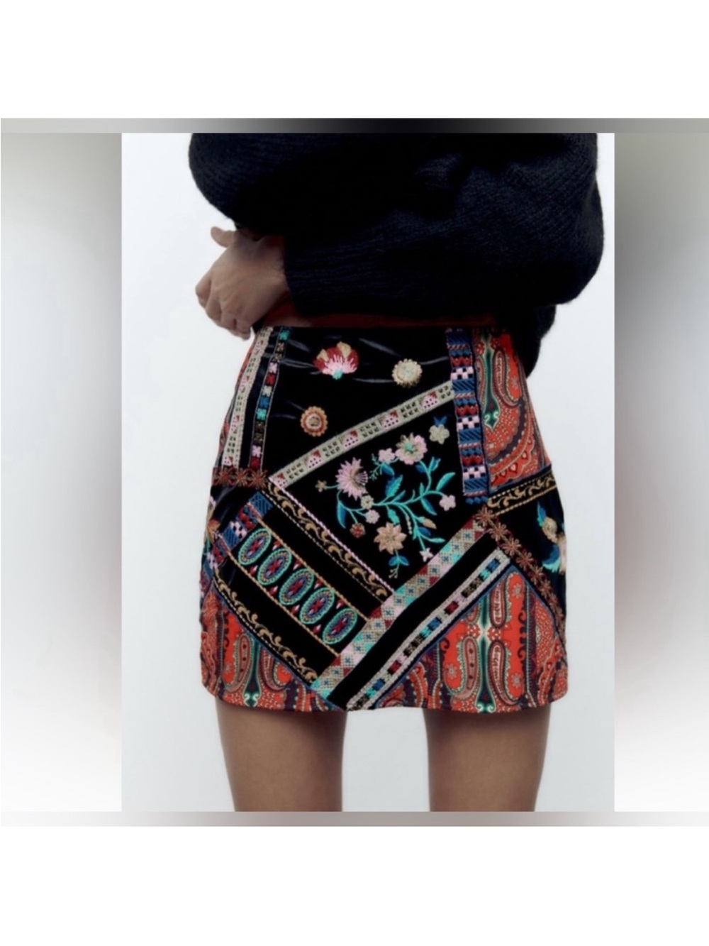 Zara Black Mini Skirt Velvet Multicolor Embroidered Patchwork L Black Red